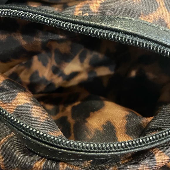 B Makowsky Black Leather Hobo Shoulder Bag - Picture 8 of 16